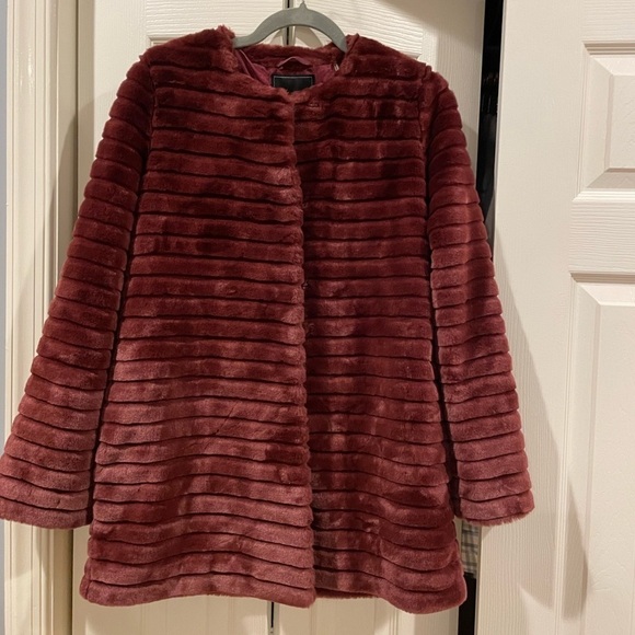 EUC Sam Edelman mid length faux fur coat, XS - Picture 5 of 7